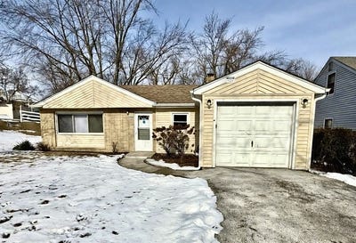 /international/us/2904-woodworth-place-hazel-crest-il-110108735825/