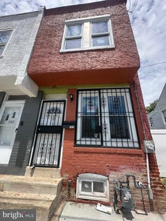 /international/us/1018-w-7th-street-chester-pa-110100306052/