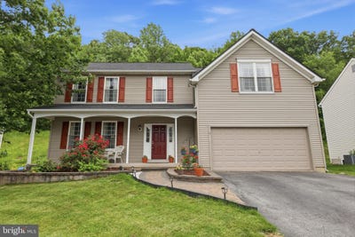 /international/us/820-windridge-lane-downingtown-pa-110108438643/
