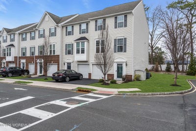 /international/us/101-spirit-way-brick-nj-110106953356/