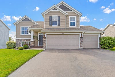 /international/us/6642-96th-street-s-cottage-grove-mn-110120454361/