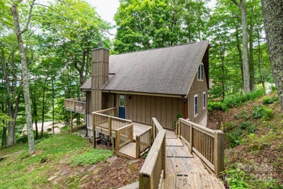 /international/us/920-mckinney-gap-drive-mars-hill-nc-110100986475/