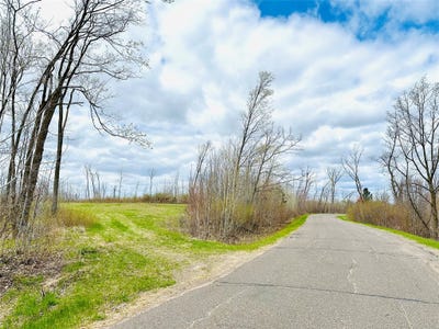 /international/us/1581-50th-street-turtle-lake-wi-110104868962/