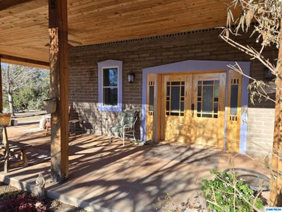 /international/us/125-hooker-loop-gila-nm-110104157823/