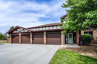 /international/us/9822-mill-drive-w-palos-park-il-110108303390/