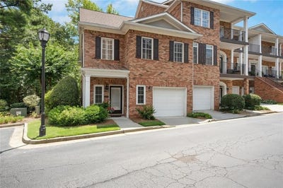 /international/us/2570-oglethorpe-circle-ne-atlanta-ga-110101149451/