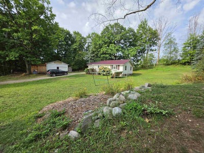 /international/us/6370-grant-avenue-farwell-mi-110110295623/