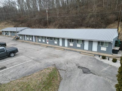 /international/us/1158-ripley-road-spencer-wv-110105873277/
