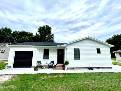 /international/us/301-mayo-street-lamar-mo-110100586726/