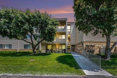 /international/us/3835-lone-pine-west-bloomfield-twp-mi-110106014166/
