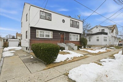 /international/us/13514-220th-street-laurelton-ny-110105958374/