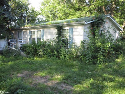 /international/us/305-apple-street-new-providence-ia-110100943895/