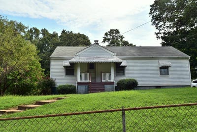 /international/us/156-pomona-drive-madison-heights-va-110101269730/