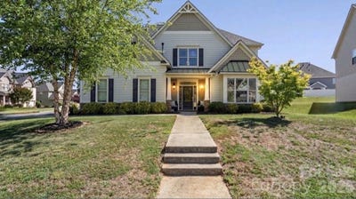 /international/us/120-wellshire-street-mooresville-nc-110108068938/