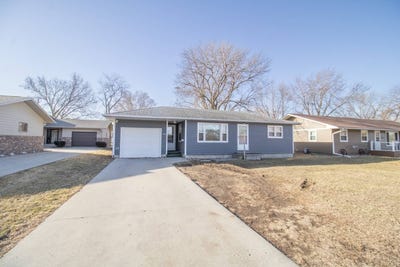 /international/us/1718-18th-st-rock-valley-ia-110106309093/