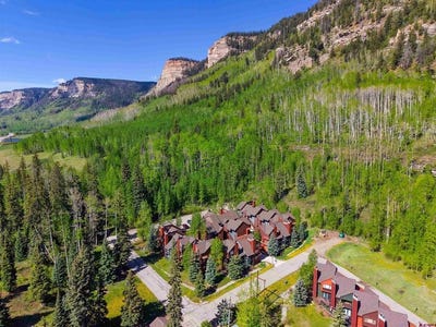 /international/us/166-yankee-girl-court-durango-co-110108379449/