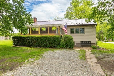 /international/us/118-e-hillis-st-youngwood-pa-110108359771/