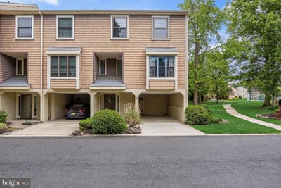 /international/us/126-kings-croft-cherry-hill-nj-110107981311/