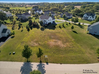 /international/us/6505-savanna-lane-lakewood-il-110094353949/