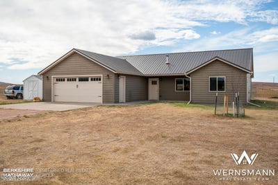 /international/us/9-sherry-pl-sundance-wy-110119796539/