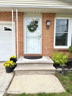 /international/us/28-dogwood-road-manahawkin-nj-110108391446/