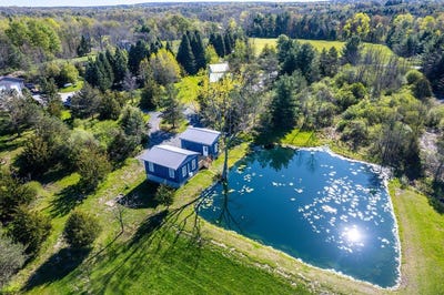 /international/us/5315-5319-bassett-road-burdett-ny-110106330058/