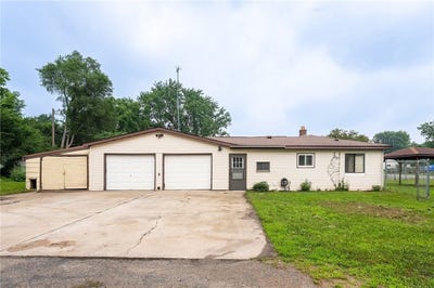 /international/us/4508-139th-street-chippewa-falls-wi-110101053097/