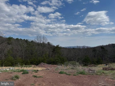 /international/us/20-sleepy-meadows-trail-augusta-wv-110098846601/?lang=zh-tw