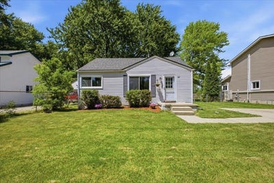 /international/us/97-e-glass-road-ortonville-mi-110109212306/