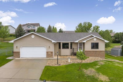 /international/us/340-middle-valley-drive-rapid-city-sd-110108139236/
