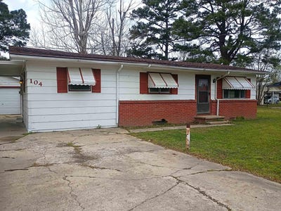 /international/us/104-s-13th-ave-paragould-ar-110106765754/
