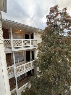 /international/us/102-calhoun-street-clemson-sc-110105447288/