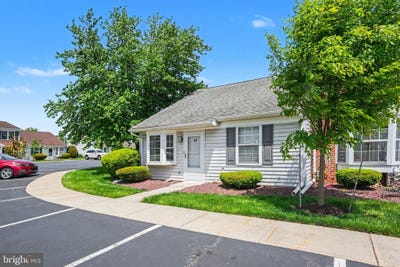 /international/us/24-southpoint-drive-mechanicsburg-pa-110107441247/