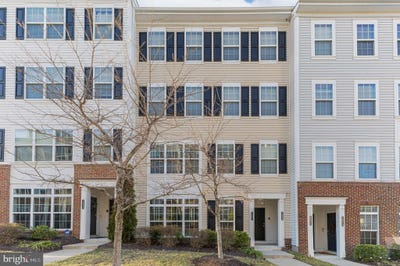 /international/us/16882-porters-inn-drive-dumfries-va-110105860885/