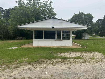 /international/us/arkadelphia-ar-110100394302/