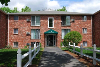 /international/us/93-west-street-milford-nh-110109013056/