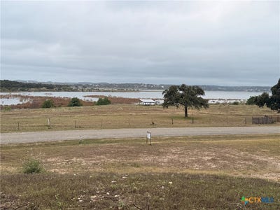 /international/us/4300-potters-creek-road-canyon-lake-tx-110110422986/