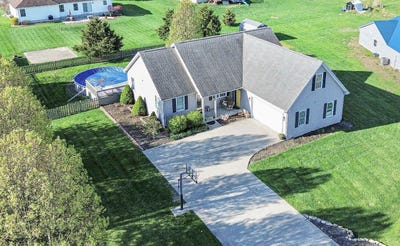 /international/us/8122-catfish-court-brookville-in-110107200271/