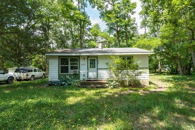 /international/us/84242-42nd-street-decatur-mi-110100899288/