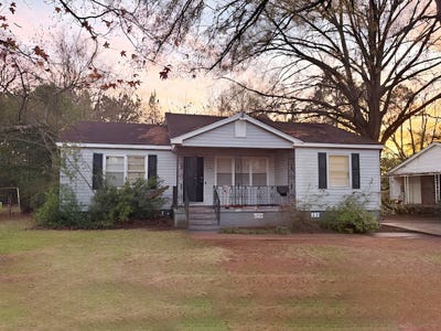 /international/us/708-meadowbrook-rd-birmingham-al-110107782186/