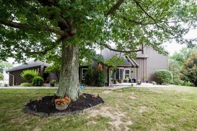 /international/us/108-regency-court-highland-heights-ky-110100848883/
