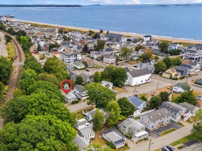 /international/us/28-seacliff-avenue-old-orchard-beach-me-110110220152/