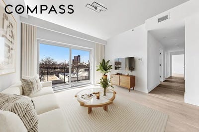/international/us/12-16-30th-avenue-queens-ny-110108224144/