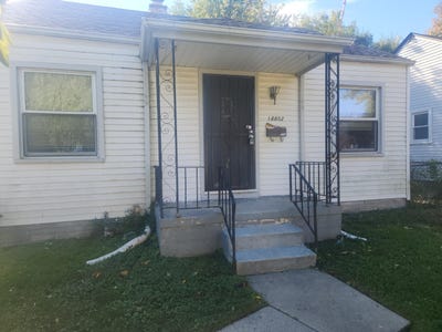 /international/us/18802-woodcrest-street-harper-woods-mi-110120015479/