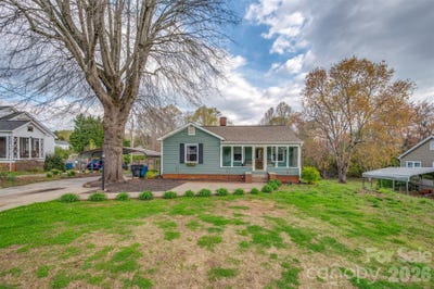 /international/us/411-arlington-street-forest-city-nc-110106674446/
