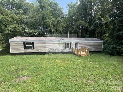 /international/us/2034-shelby-road-kings-mountain-nc-110108196349/