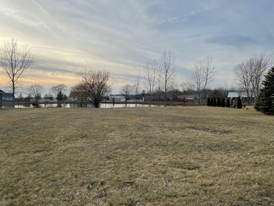 /international/us/33-nightingale-circle-camargo-il-110081816800/