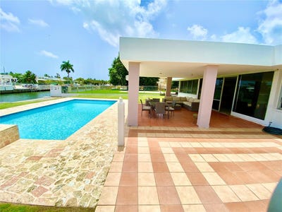 /international/us/f-14-calle-jaen-carolina-pr-110096498933/