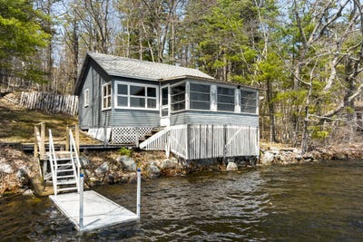 /international/us/38-beach-lane-damariscotta-me-110107990192/