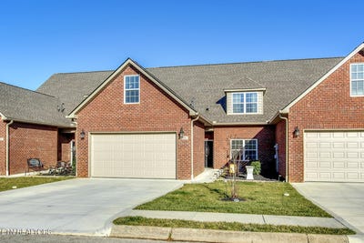 /international/us/984-meadow-walk-lane-lenoir-city-tn-110108386224/